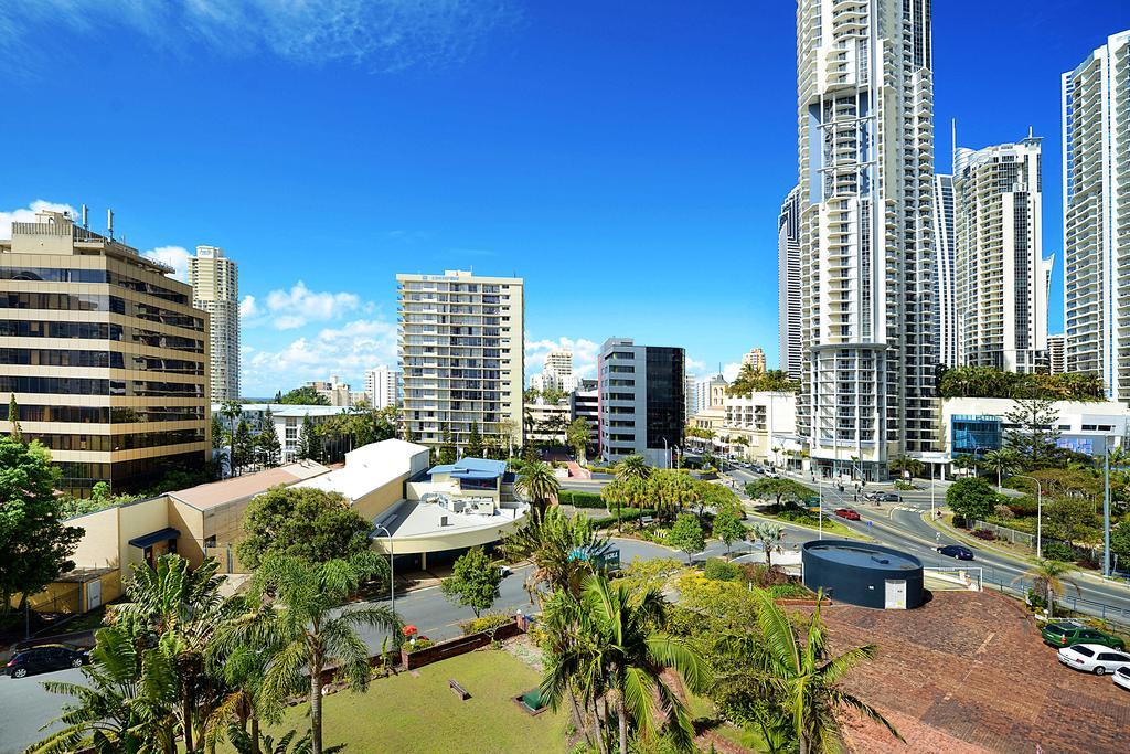 Condor Apartments By Gold Coast Premium Exterior photo