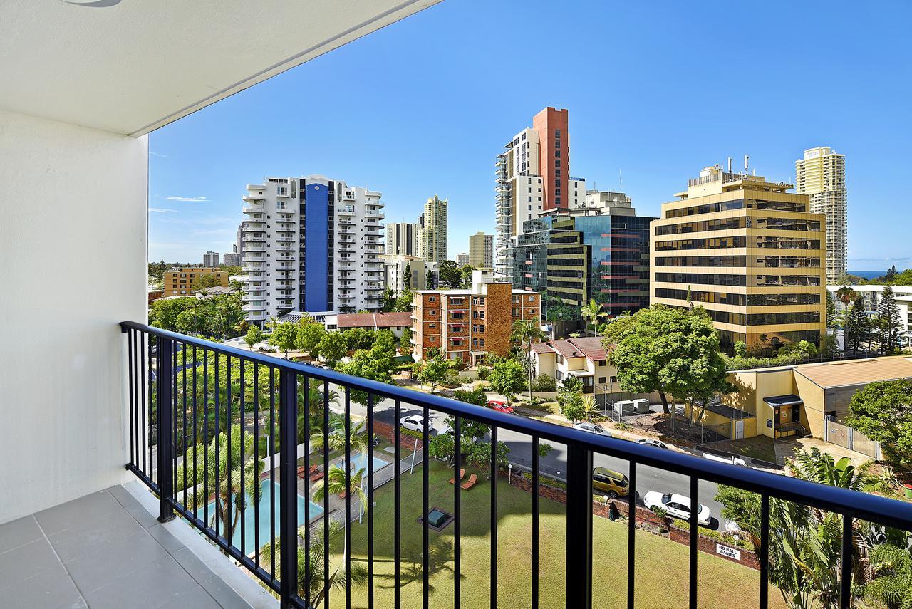 Condor Apartments By Gold Coast Premium Exterior photo